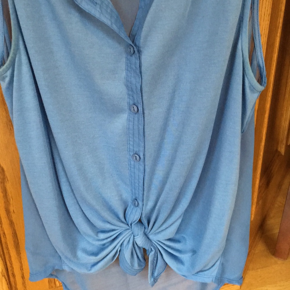 Blue Button Up Tank - Picture 3 of 4